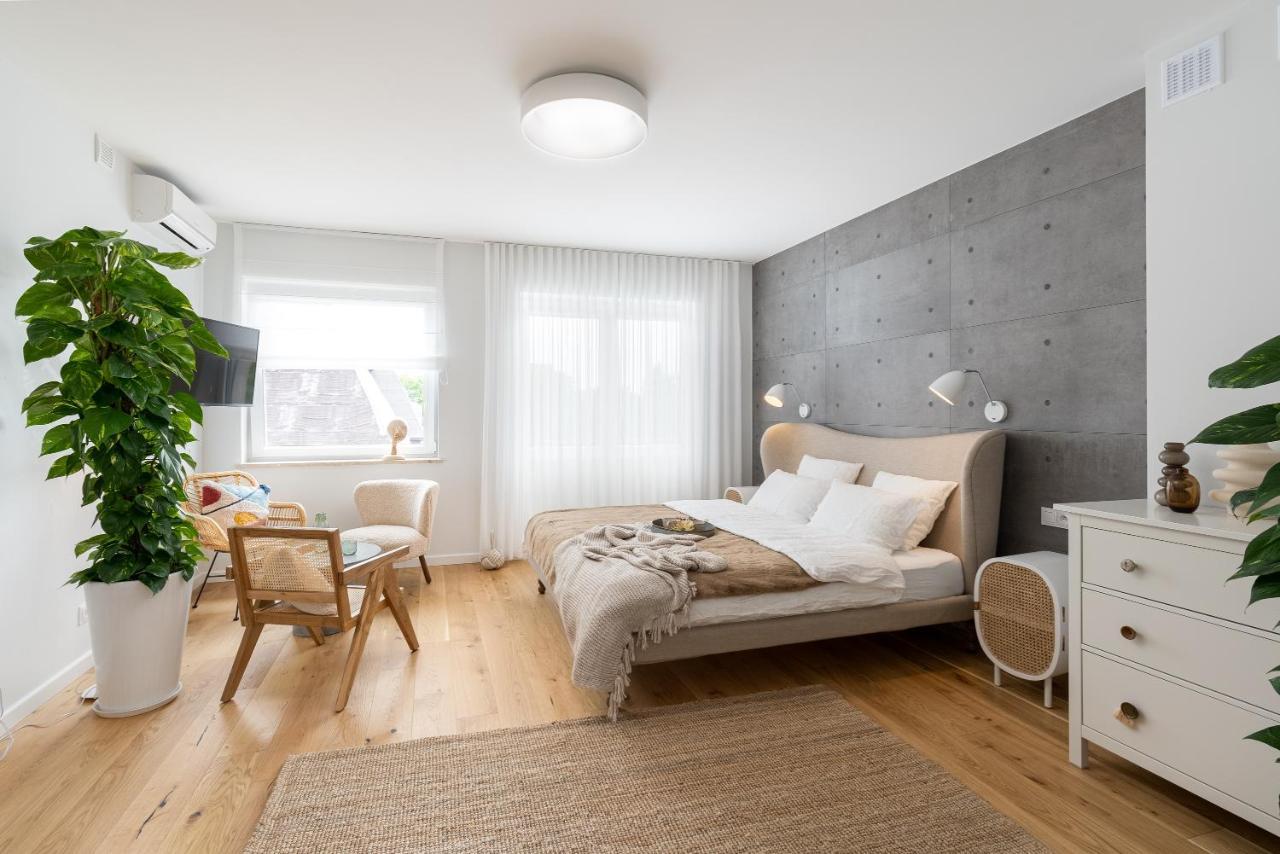 Boutique Hotel Rabbit Hole Kielce Exterior foto