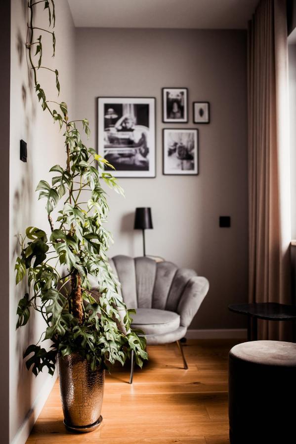 Boutique Hotel Rabbit Hole Kielce Exterior foto