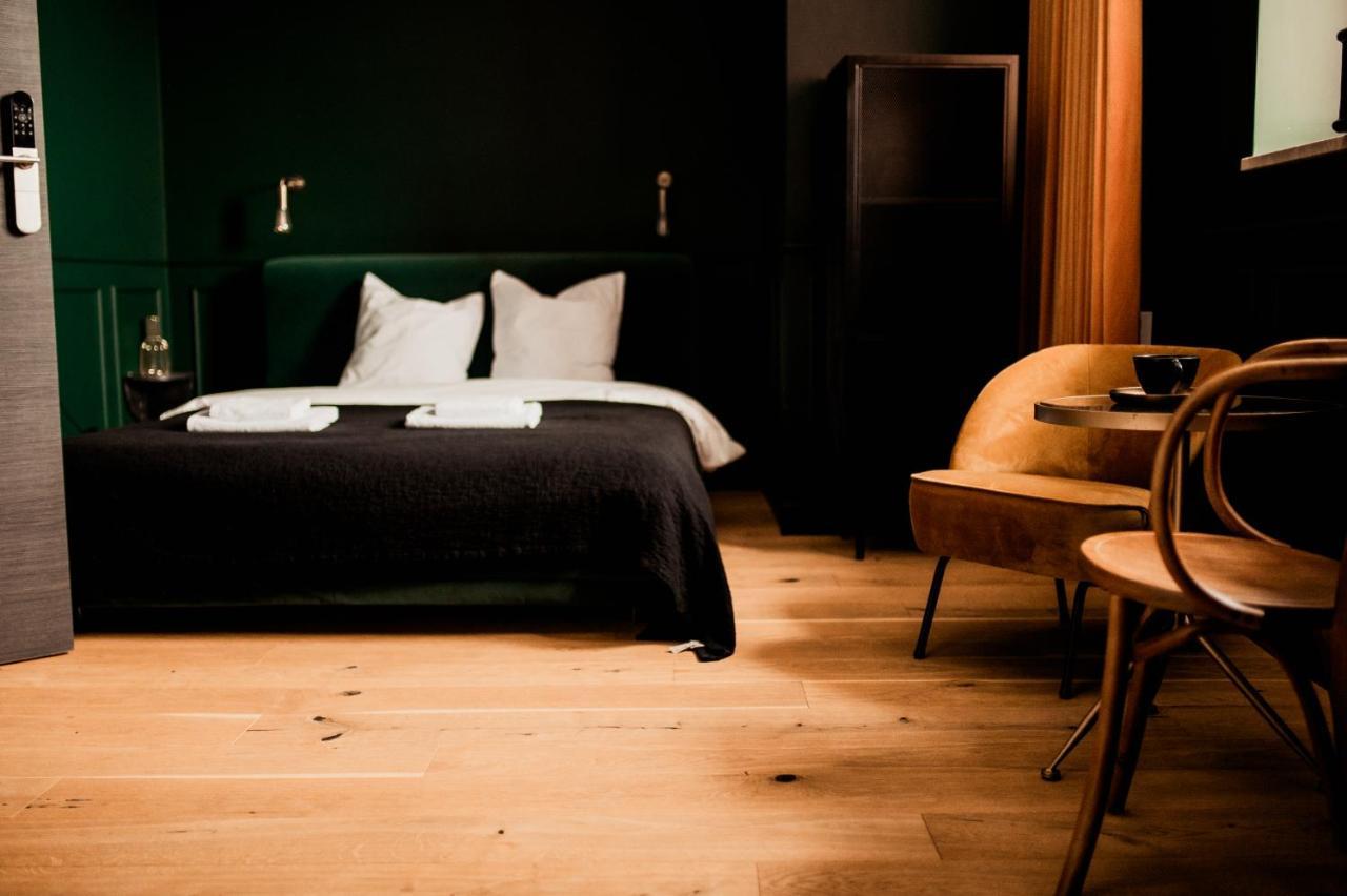 Boutique Hotel Rabbit Hole Kielce Exterior foto